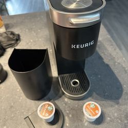 KEURIG COFFEE MAKER