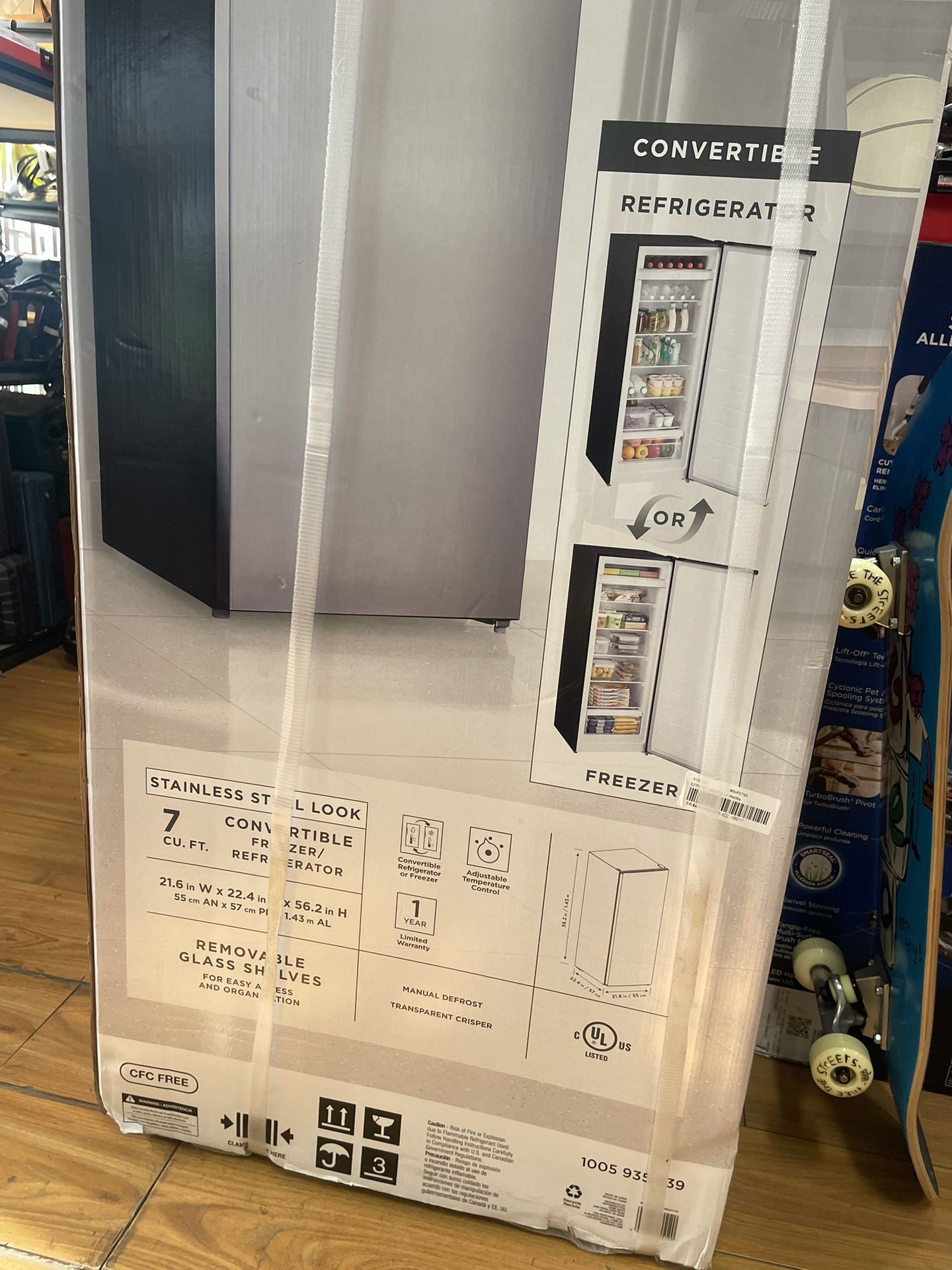 Vissani 7 cu. ft. Convertible Upright Freezer/Refrigerator in