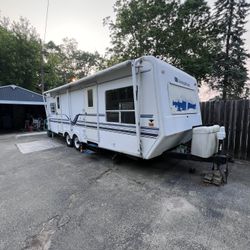 SUNNYBROOK RV CAMPER