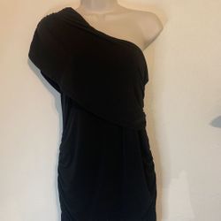 Black Off Shoulder Ruched Dress Club size large  (R)