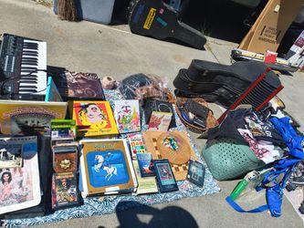 YARD SALE 🪄✨RIGHT NOW SUN MAY 3