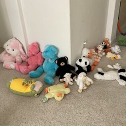 Stuff  animals  (large & small)  -  $45  for all