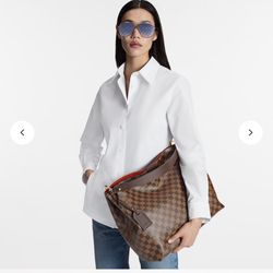 LOUIS VUITTON SHOULDER BAD