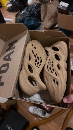 Adidas Foam Runners size 7