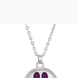 Essential Oil Necklace With Extra Pads