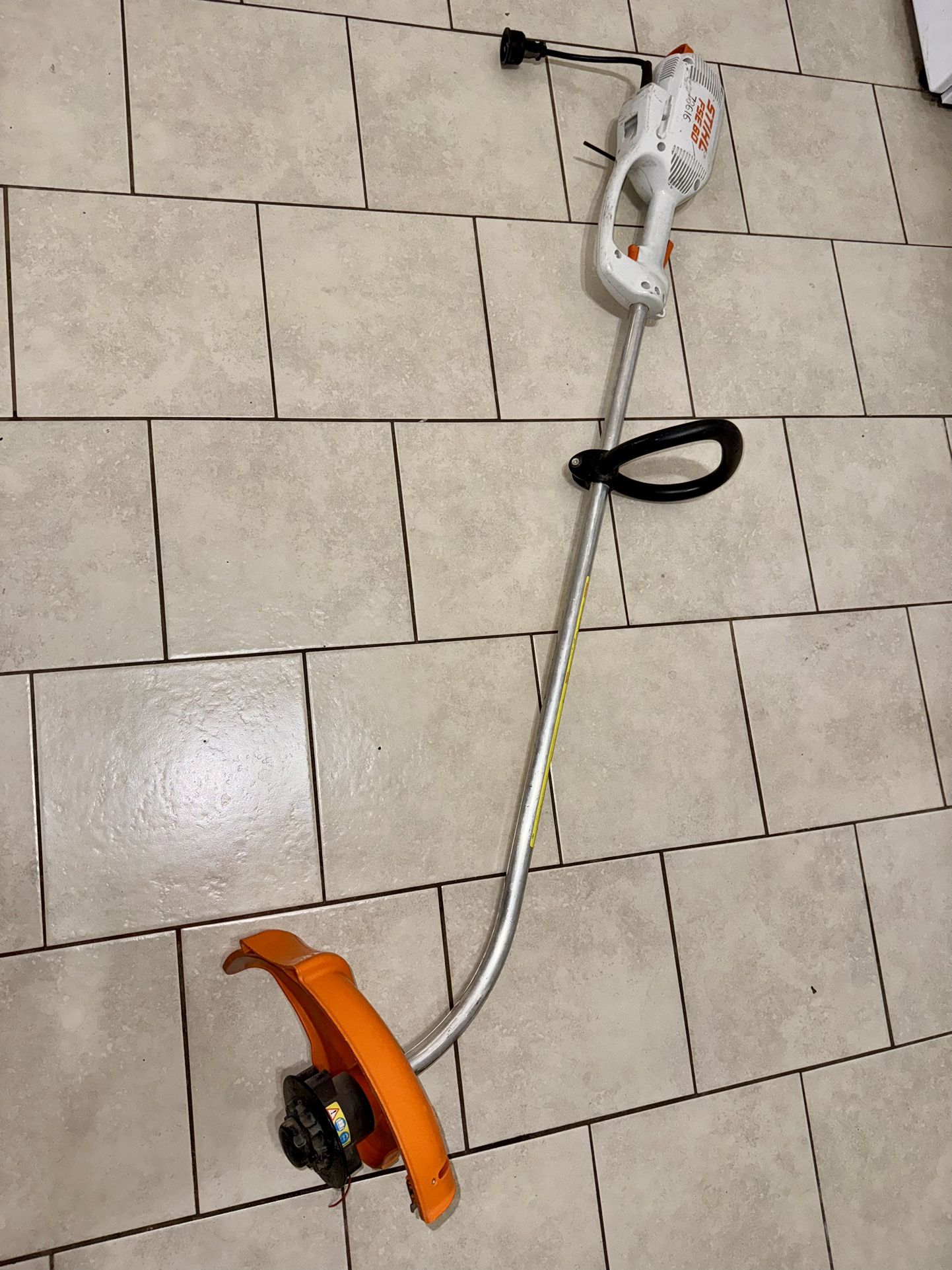 STIHL® FSE 60 73616