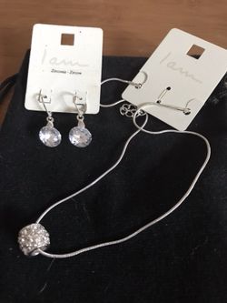 Crystal Dangling Earrings And Silver Necklace Set