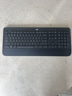 Logitech Signature K650 Wireless Comfort Keyboard