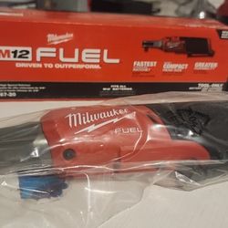 Milwaukee 2567-20 High Speed Ratchet 3/8 TOOL ONLY