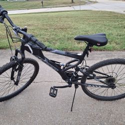 24" Hyper Bicycles Havoc Mountain Bike, Youth/Adult