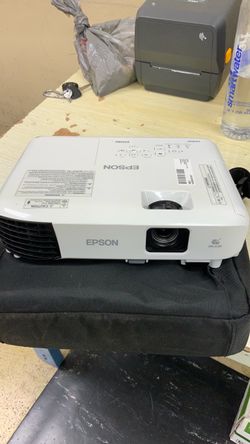EPSON PROJECTOR