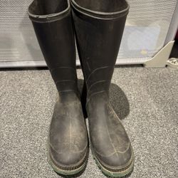 Rubber Boots size 9 made in the USA