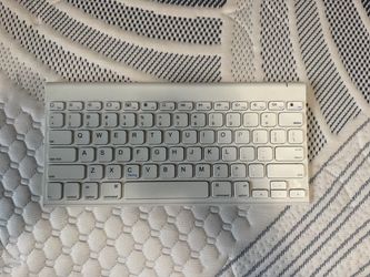 Wireless Bluetooth keyboard