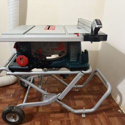 Table Saw With Gravity Rise Stand