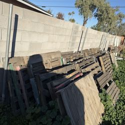 Pallets/firewood 