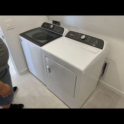 Brand New Whirlpool Washer and Gas Dryer