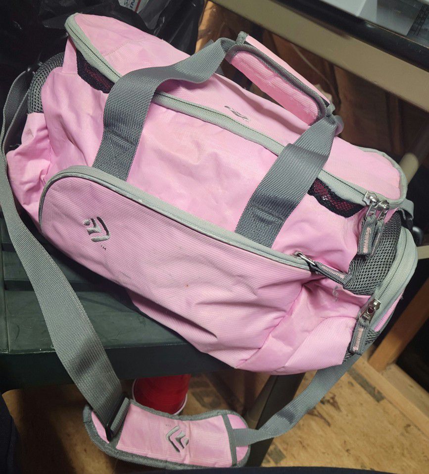 Brand New Large Premium Women's Duffle/Gym Bag In Pink/Gray ONLY $25!!!