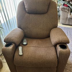 Brown Massage/Heat lift chair