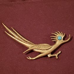  J. Ritter Vintage Roadrunner Bird Brooch Faux Turquoise Cabochon Eye.