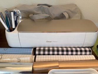 Cricut Maker & Crafting Bundle