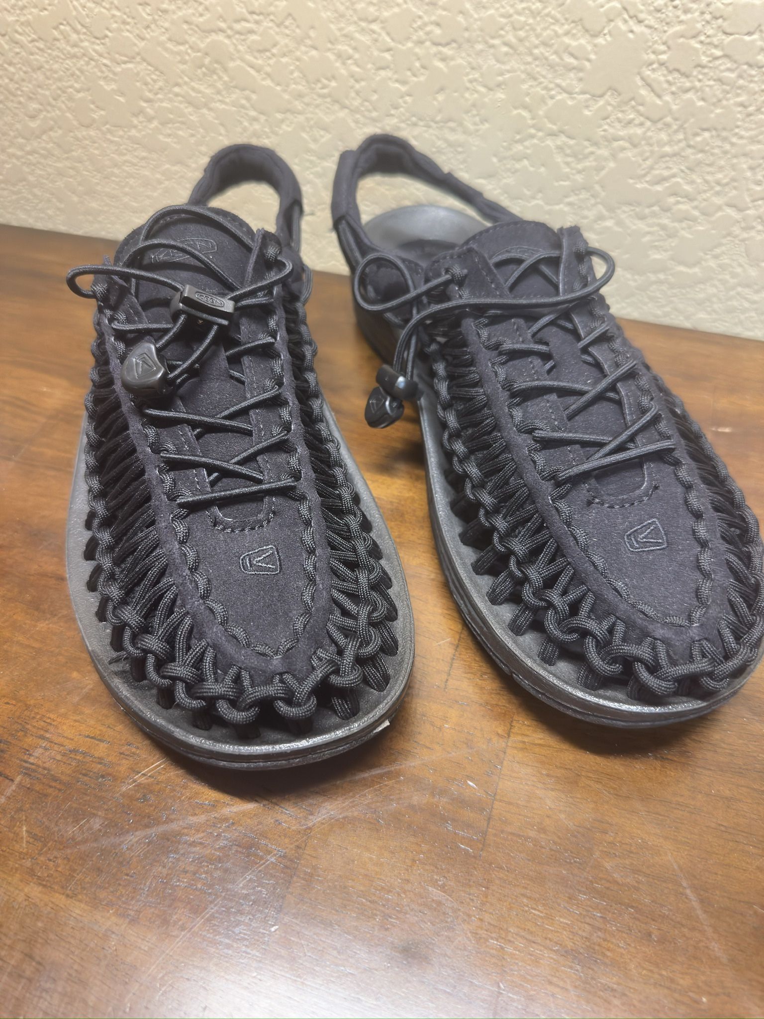 KEEN “UNEEK” Men’s Sandal