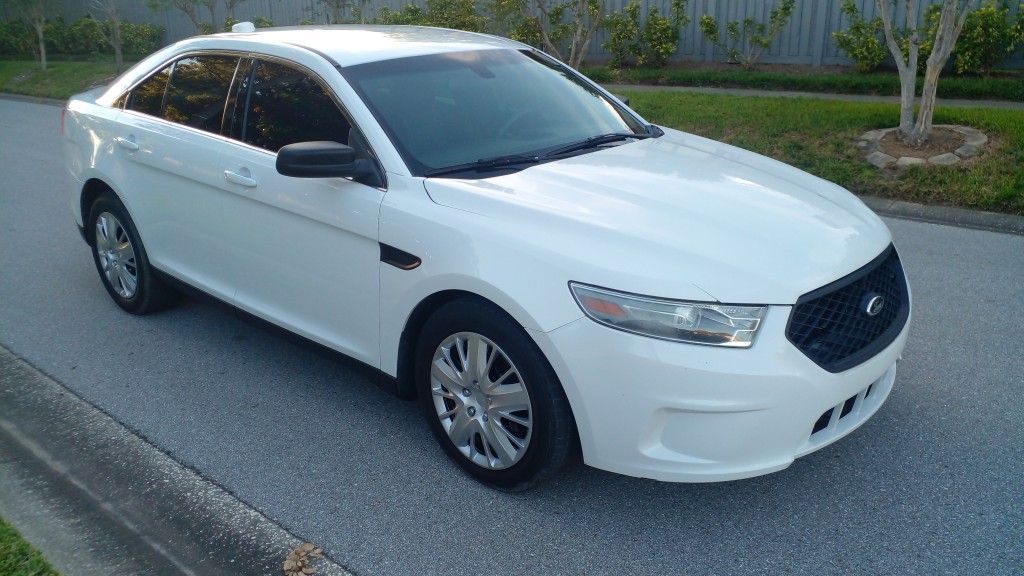 2013 Ford Taurus