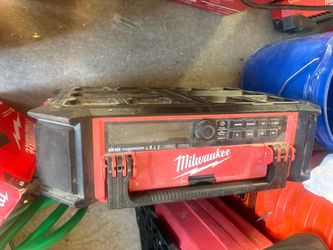 Milwaukee Packout Radio M18
