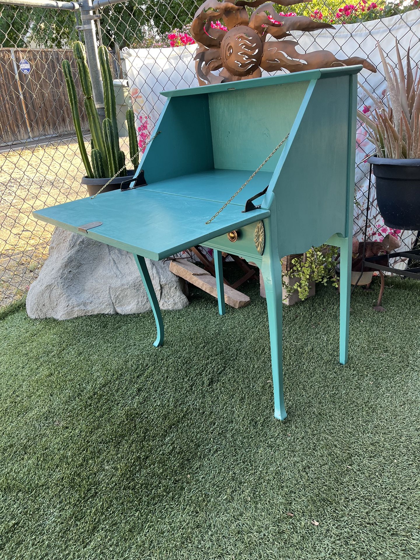 Vintage Desk/ Plant Table/ Mini Bar