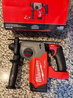 Milwaukee M18 FUEL 1" SDS Plus Rotary Hammer 2912-20