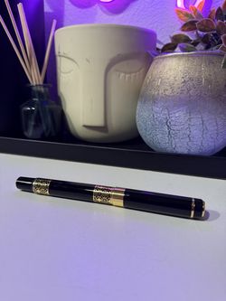 YIVONKA Luxury Ballpoint Pen with Multiple Refills – Never Used