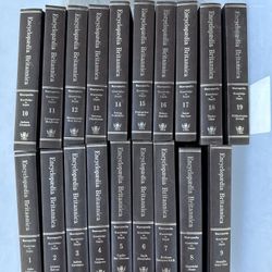 Vintage Encyclopedia Brittanica Set - Complete 33 Volume Set 