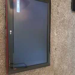 32 Inch  LG TV With Stand And Remote