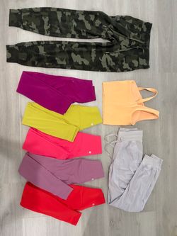 Lot of size 2 LULULEMON .. 8 pieces!