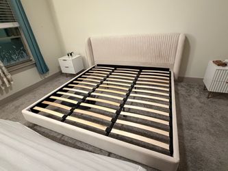 Novogratz Holly King Size Upholstered Platform Bed – Velvet Headboard