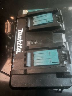 Tools ⚒️ chargers makita double