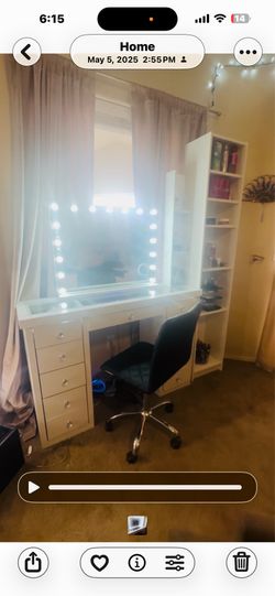 Really nice vanity for quick sale