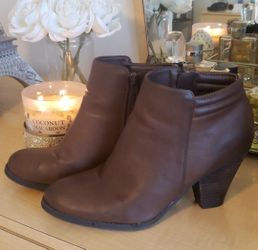 MIA Brown Leather Ankle Boots Size 8