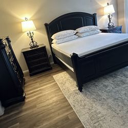 Stunning Black King Bedroom Set – Mixed Collection of High End & Rare Furniture Pieces! (READ AD!)