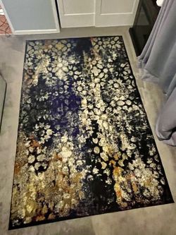 Area Rug - Almost New Staging