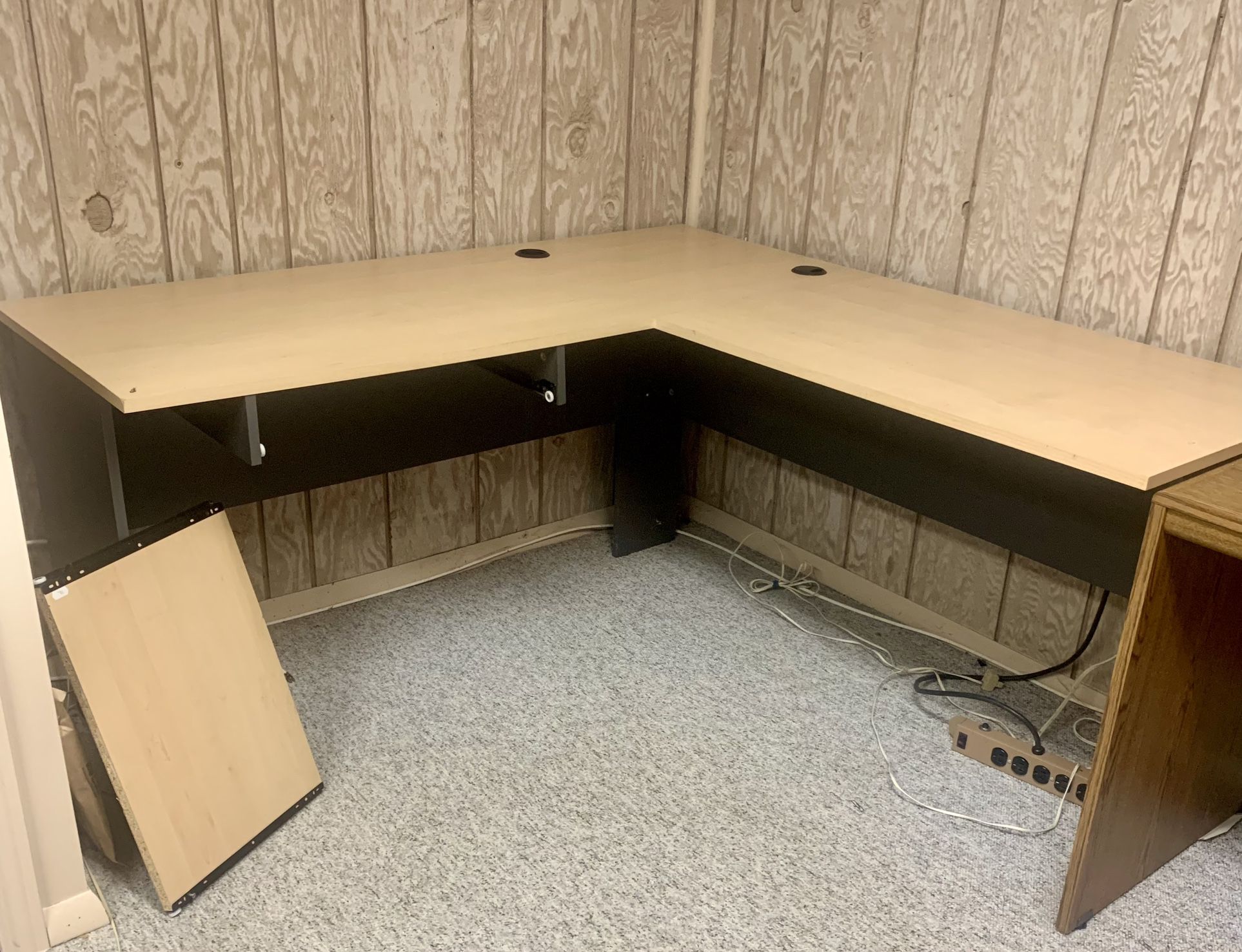 L Shaped Desk & Office Chair! **NEW LOWERED PRICE!!**