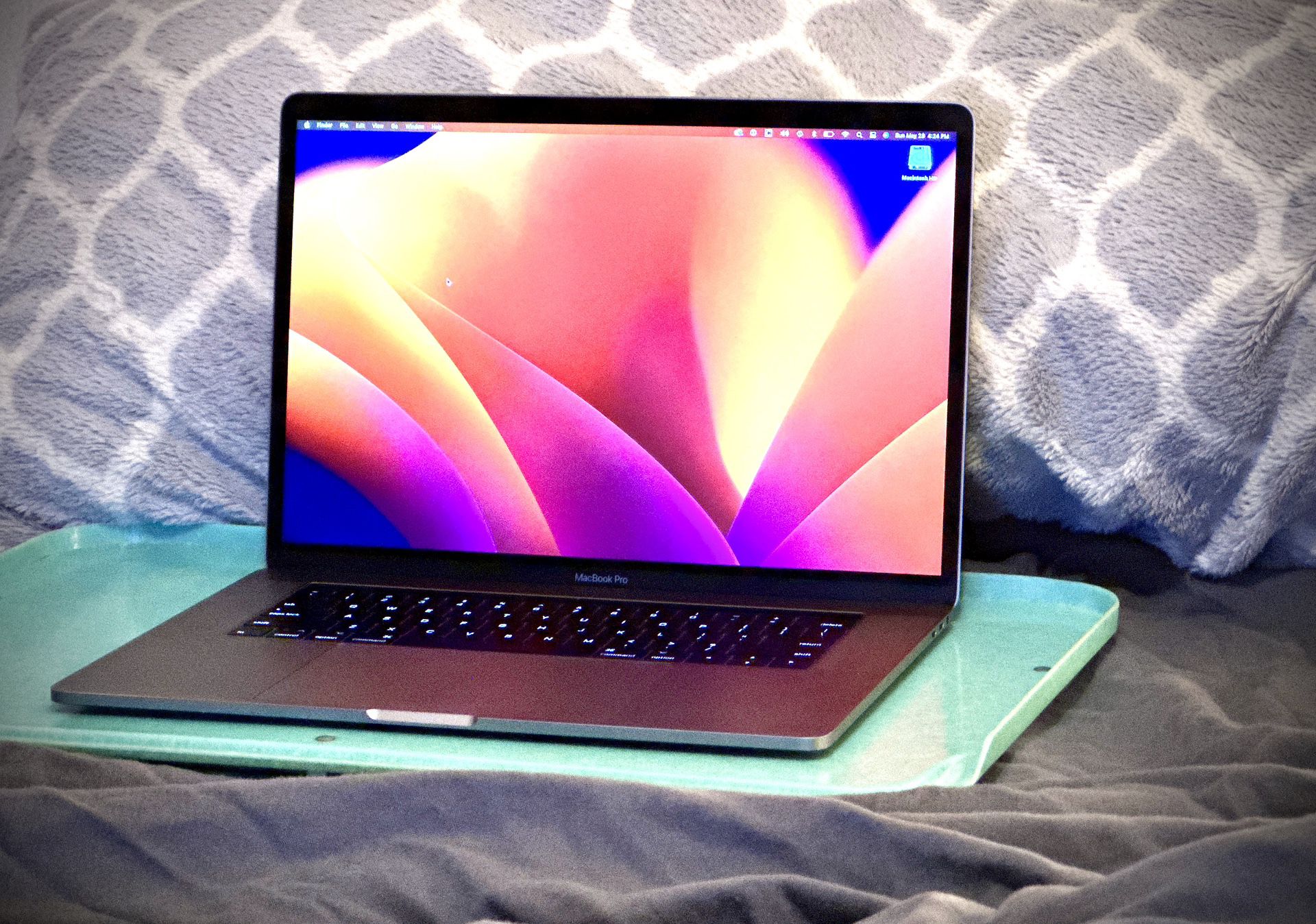 Apple MacBook Pro 15” 2.8 GHz Intel Core i7 Intel 