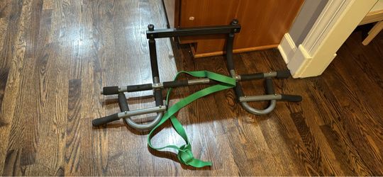 Pull up bar