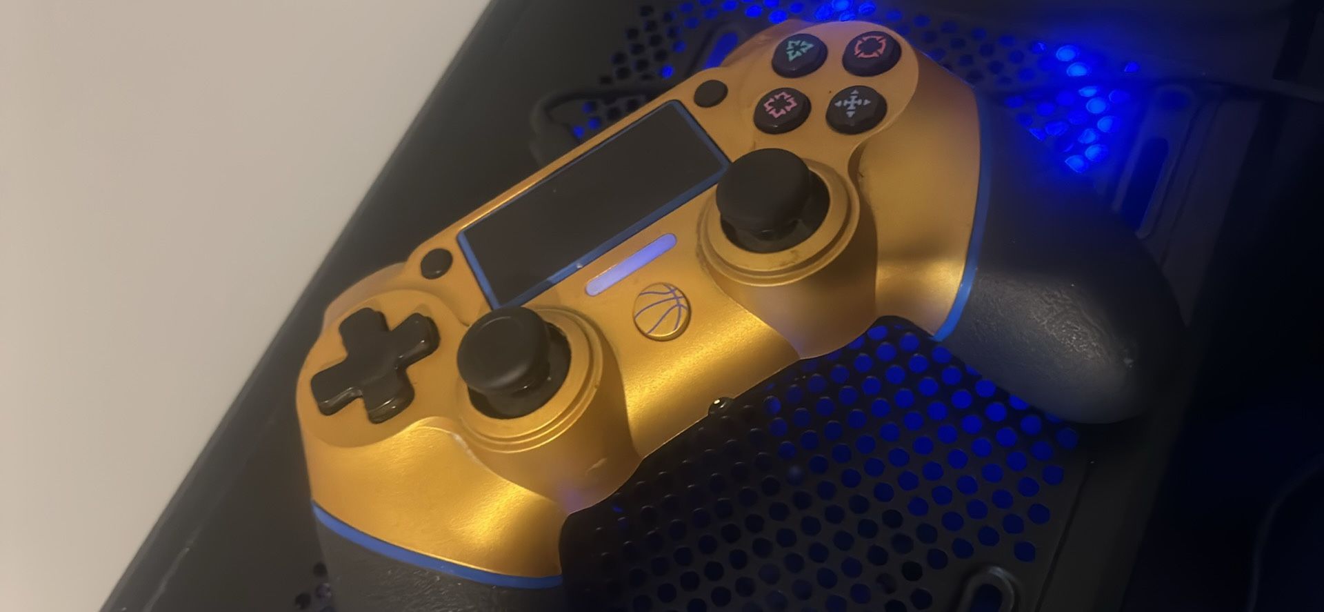 PS4 Controller