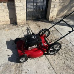 Lawnmower 