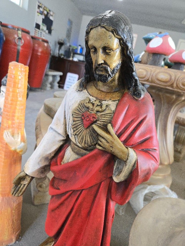 CEMENT SACRED HEART JESUS ❤️ ? $120 EACH  ( 32\