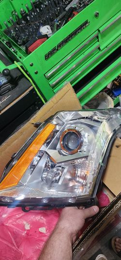 2010-2016 Cadillac Srx Halogen Headlights (new)