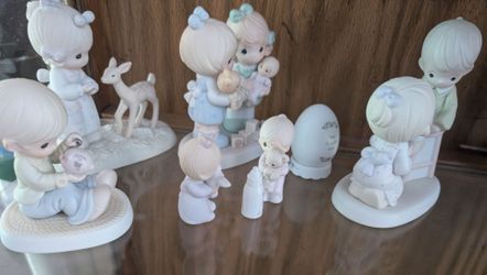 Precious moments lot