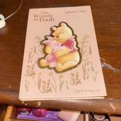 Winnie the Pooh makeup palette