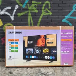 65 “ Samsung Smart 4K LED HDR Tv