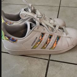 Ladies Adidas Sneakers Size 5 1/2 